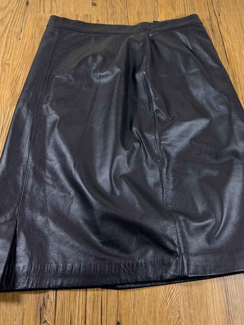 Apostrophe Women's Size 8 Black Genuine Leather Pencil Skirt Knee Length